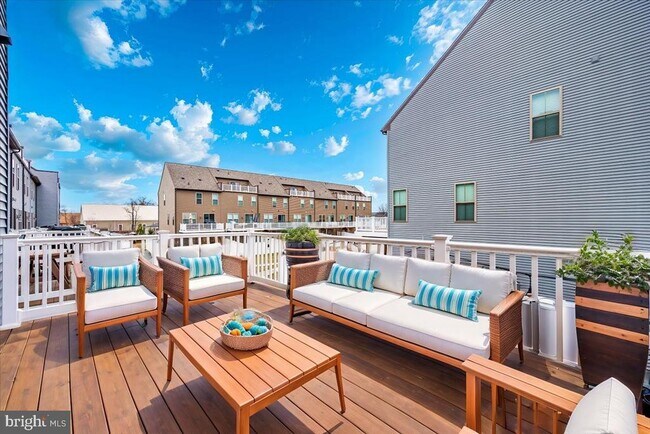 Building Photo - 45366 Daveno Square