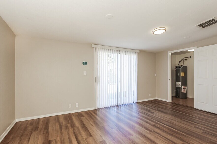 Building Photo - 6850 W Coolidge St