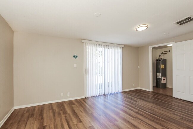 Building Photo - 6850 W Coolidge St