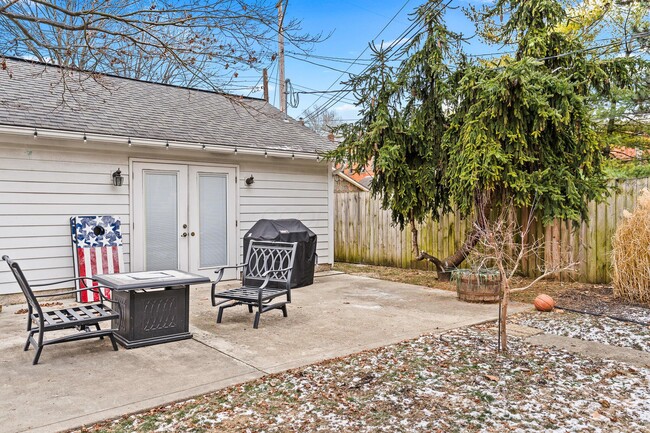 Building Photo - 640 Neil Ave