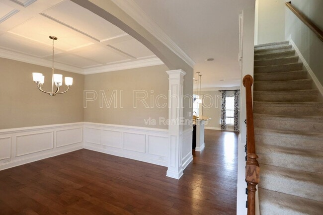 Building Photo - 6924 Swanhaven Dr