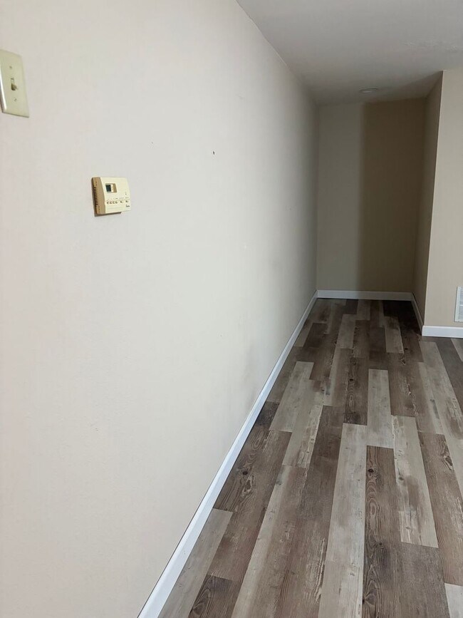 Building Photo - Premier RE Holdings of Monticello