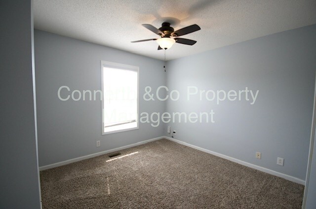 Building Photo - 3766 Bret Dr