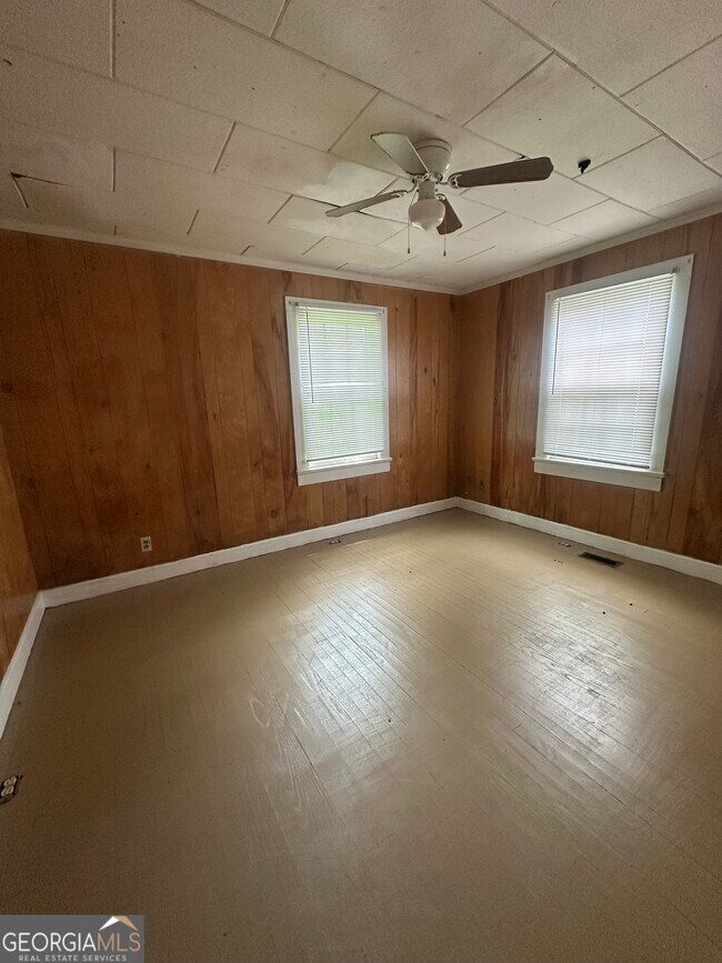 Building Photo - 4370 Mikado Ave