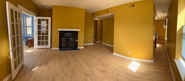 Building Photo - 5803 Waterman Blvd