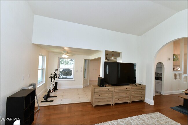 Building Photo - 1857 Ralph Janes Pl