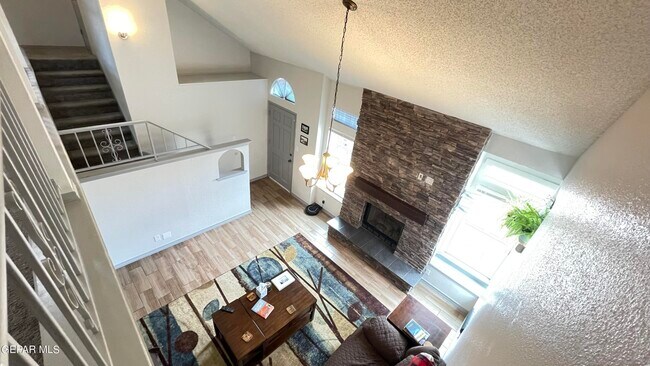 Building Photo - 10721 Pleasant Hills Dr