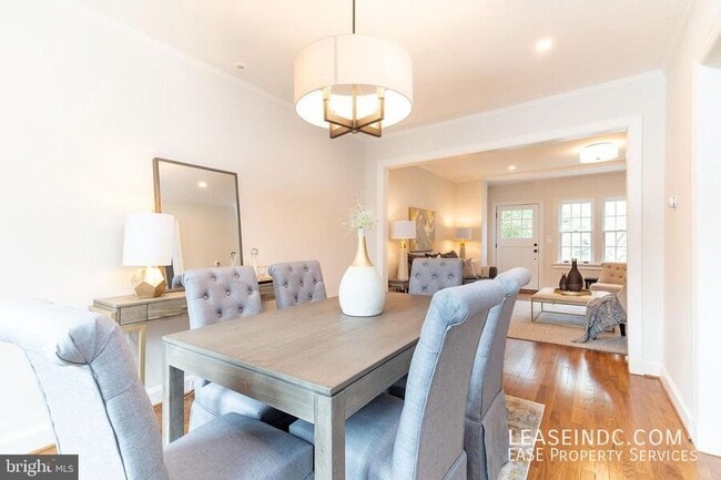 Building Photo - 4434 Reservoir Rd NW