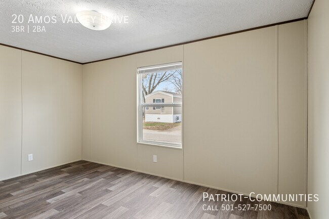 Building Photo - 20 Amos Valley Dr