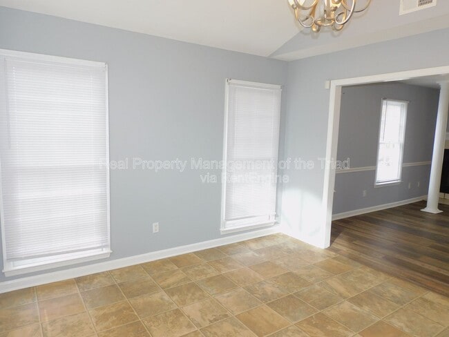 Building Photo - 5101 Mountain Ash Ct