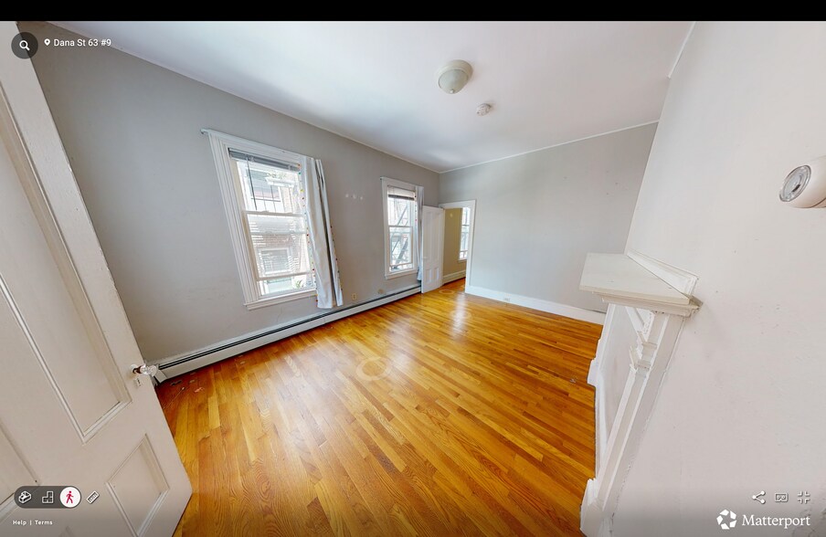 Building Photo - 62 Dana St