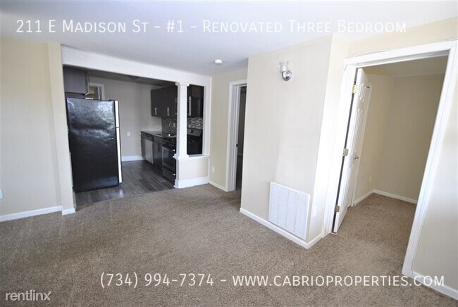 Building Photo - 211 E Madison St