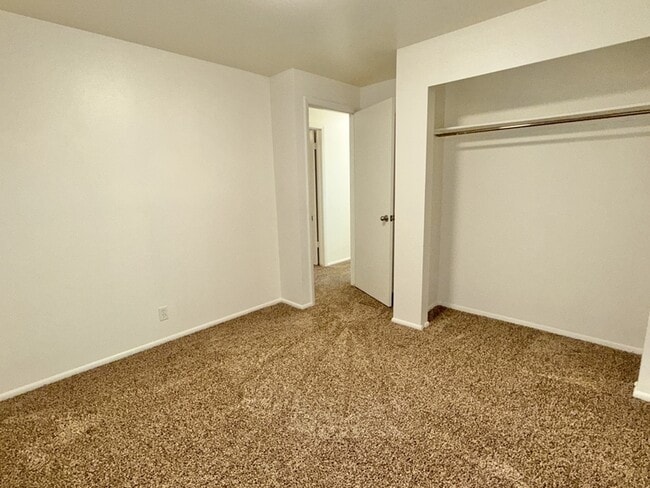 Building Photo - 2175 S 300 E