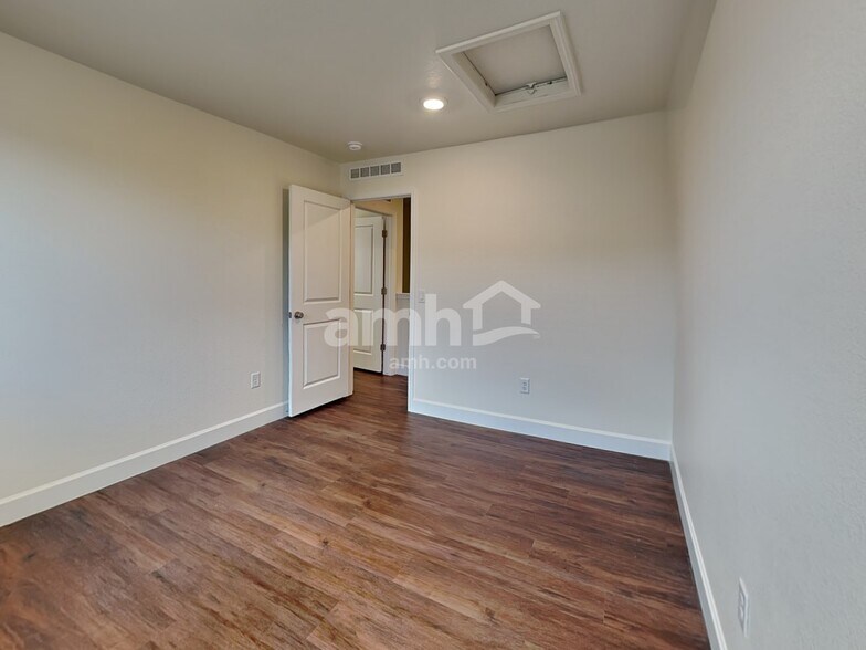Building Photo - 8264 Joyce Cir