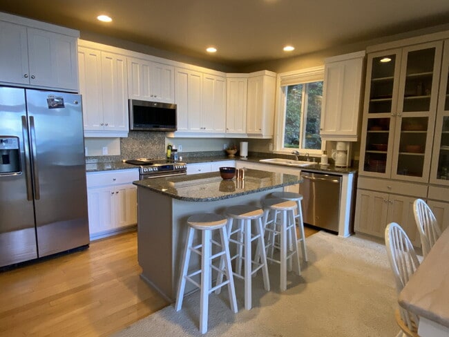 Building Photo - Private Orcas Island home with scenic views and tranquil outdoor space