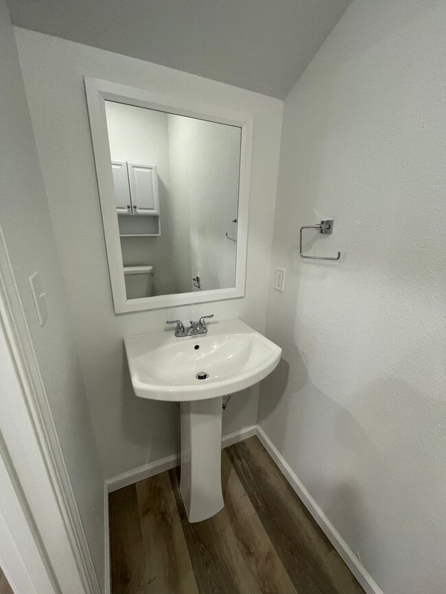 Building Photo - Townhomes Now Available in Strafford MO!