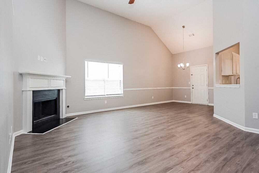 Building Photo - 3057 Dogwood Ave