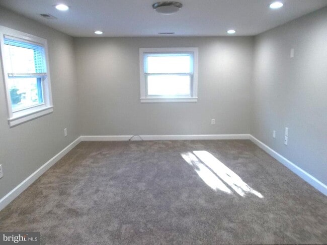 Building Photo - 278 Ridge Rd