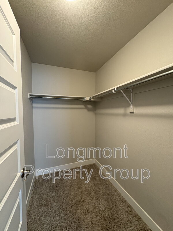 Building Photo - 14632 Longhorn Dr
