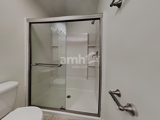 Building Photo - 5880 Aldridge Dr