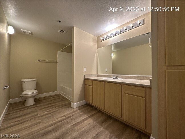 Building Photo - 6955 N Durango Dr