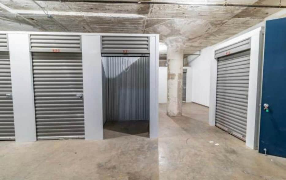 storage - 1122 Jackson St