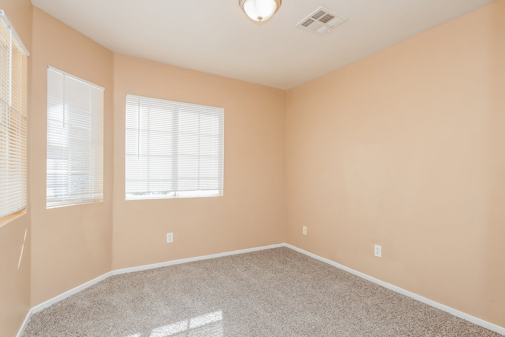 Building Photo - 1002 Emerald Stone Ave