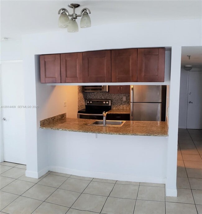 Building Photo - 850 N Miami Ave