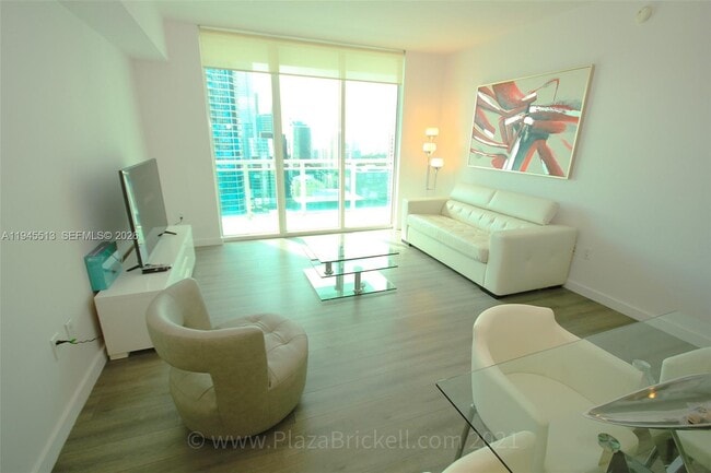 Building Photo - 950 Brickell Bay Dr