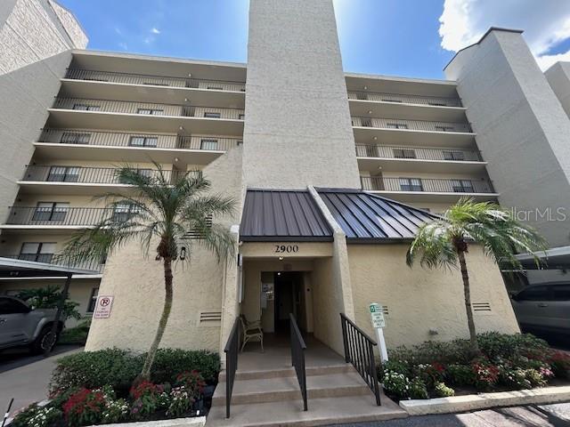 Building Photo - 2900 Cove Cay Dr