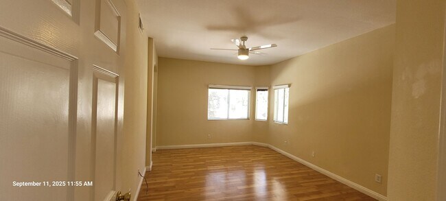 Building Photo - Convenient location in Scripps Ranch