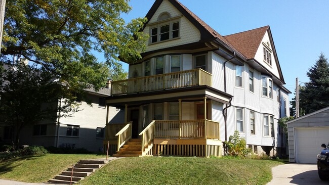 Building Photo - 2614 N Prospect Ave