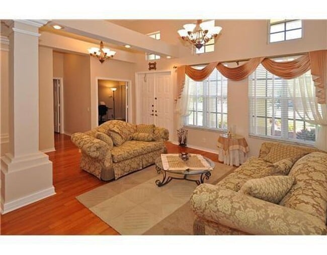 Building Photo - 2721 W Abiaca Cir
