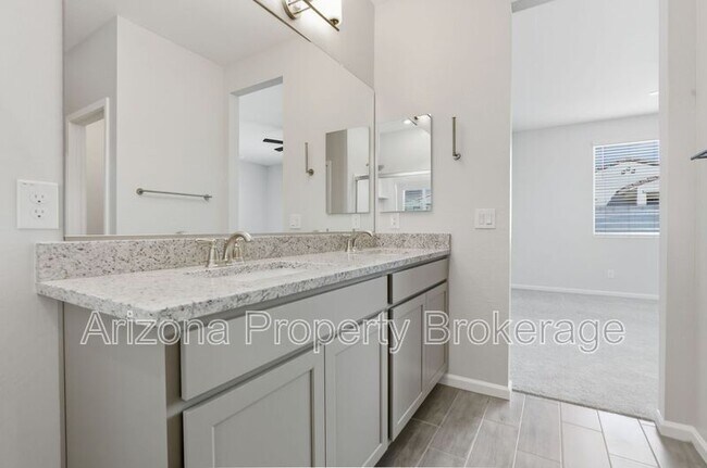Building Photo - 18260 W Daley Ln
