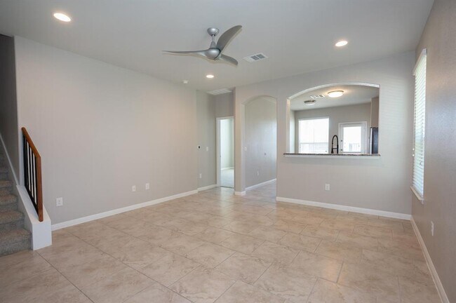 Building Photo - 415 Epiphany Ln