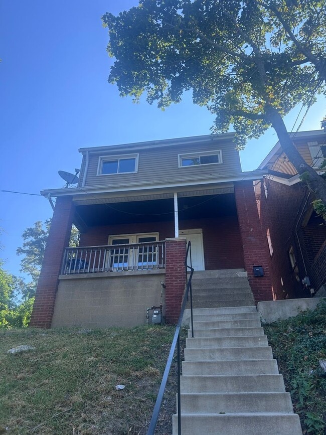 Building Photo - 3 Bedroom 1 Bathroom Home (Perry South)