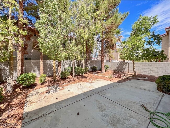 Building Photo - 10789 S Osage Winter St