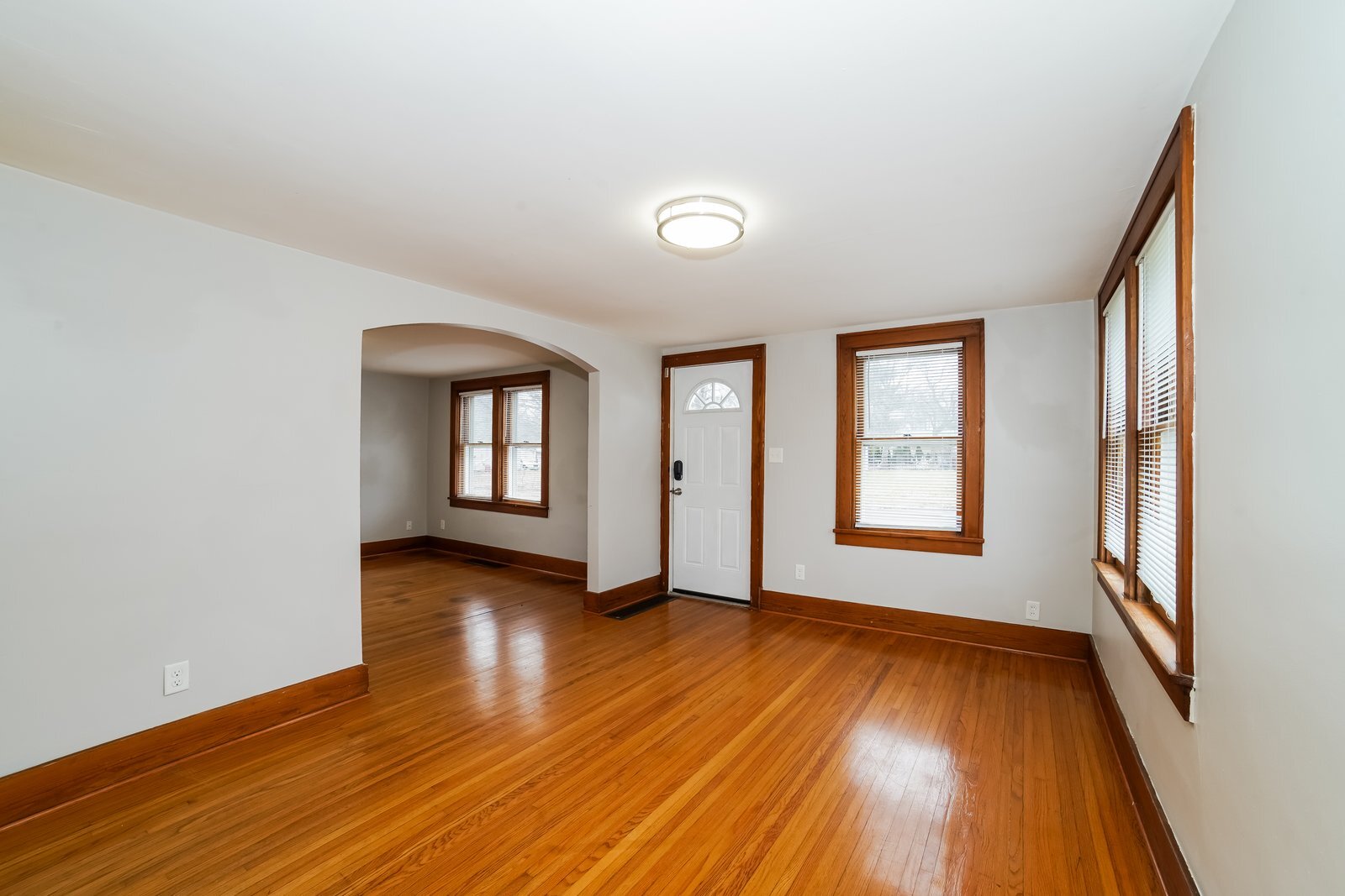 Building Photo - 306 Eldridge St