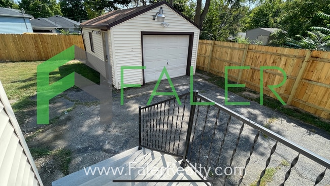 Building Photo - 3 Bedroom Cape Cod