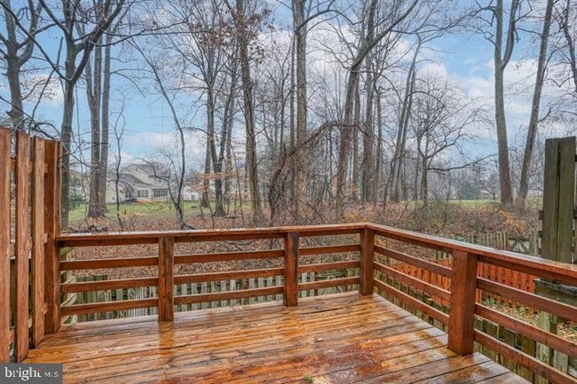 Building Photo - 807 Stockbridge Dr