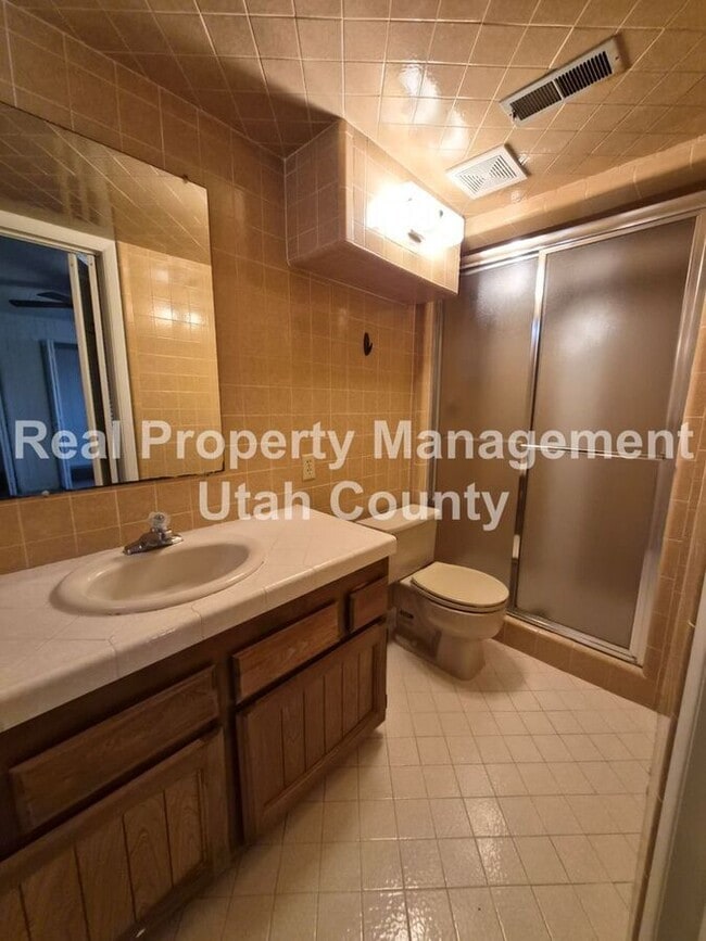 Building Photo - 75 E 1864 S St