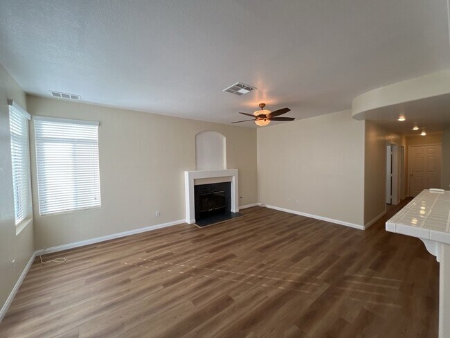Building Photo - Encounter the ultimate luxury living experience with this 4-bedroom, 2197 sq ft house