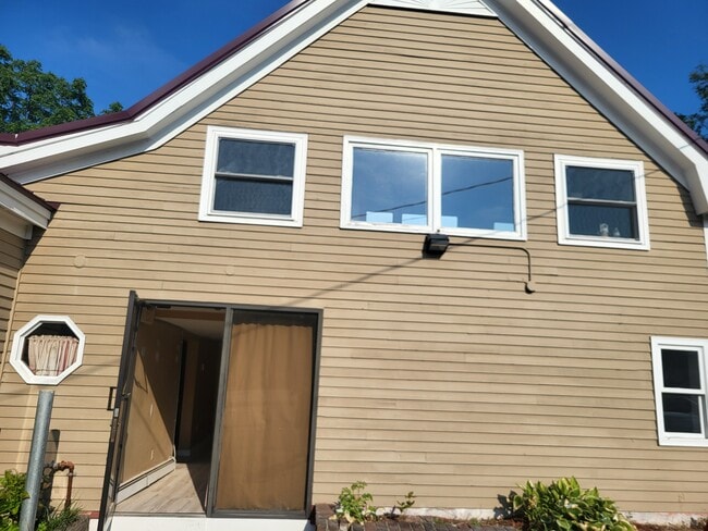 Building Photo - 112 Lafayette Rd