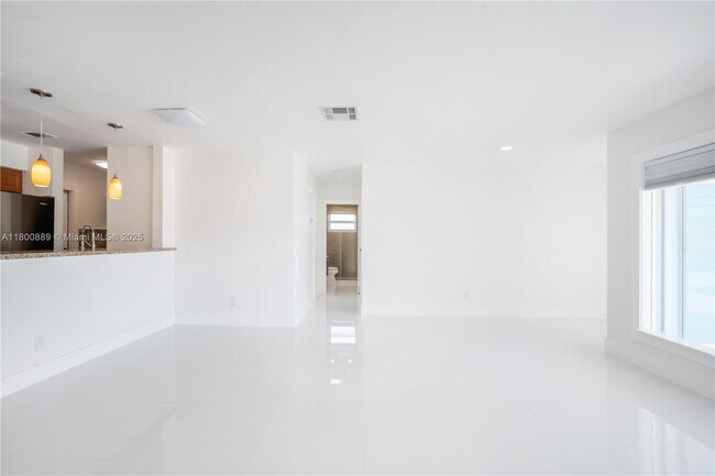 Building Photo - 8901 SW 149th Terrace