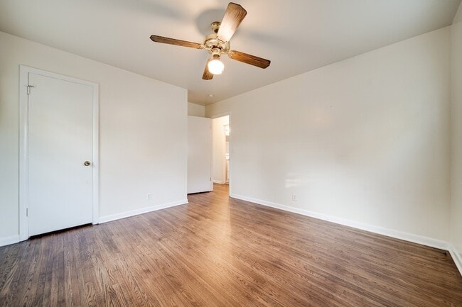 Building Photo - 106 Bluewater Dr