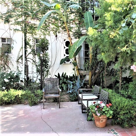courtyard seating area - 1235 N Sweetzer Ave