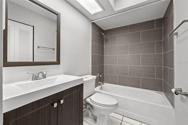 Building Photo - 2715 63rd Terrace N