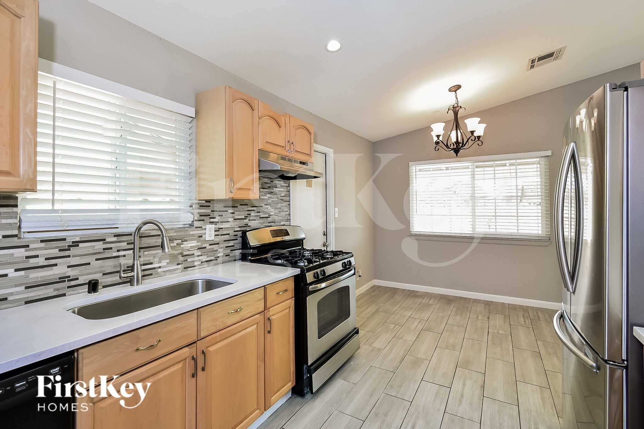 Building Photo - 6381 Newville Ave