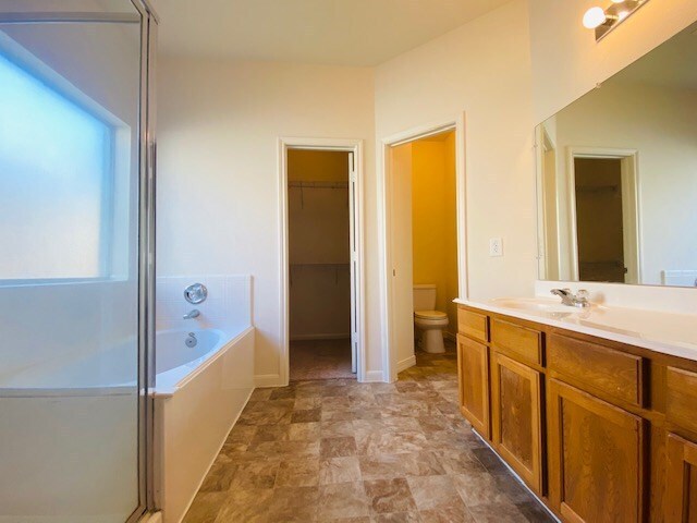 Building Photo - 2018 Running Brook Ln