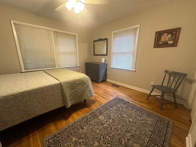 Building Photo - Call Amanda Tate at 757-289-6810 for more information